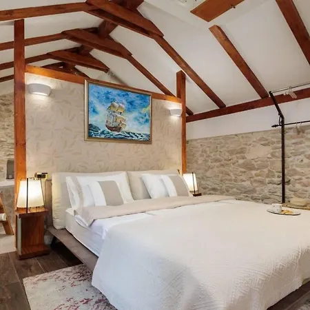 Ferienhaus Fur 4 Personen Und 2 In Skradin, Dalmatien Norddalmatien Feriehus Skradin